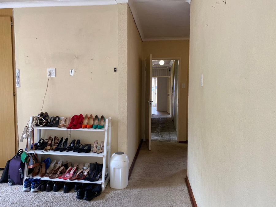 3 Bedroom Property for Sale in Wilro Park Gauteng