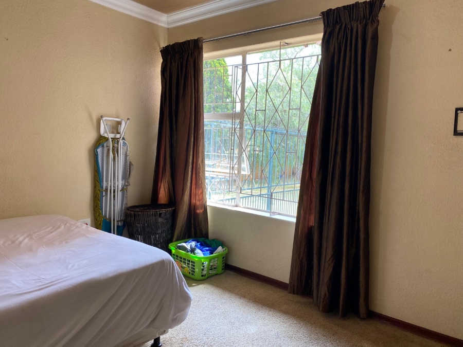 3 Bedroom Property for Sale in Wilro Park Gauteng