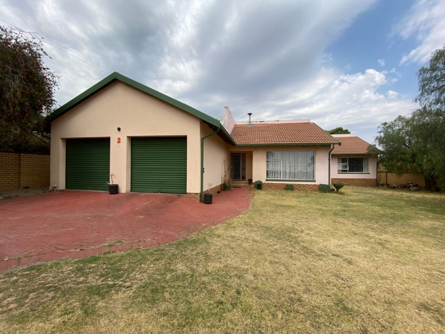 3 Bedroom Property for Sale in Wilro Park Gauteng