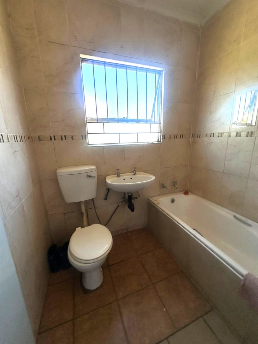 2 Bedroom Property for Sale in Vanderbijlpark CE 3 Gauteng