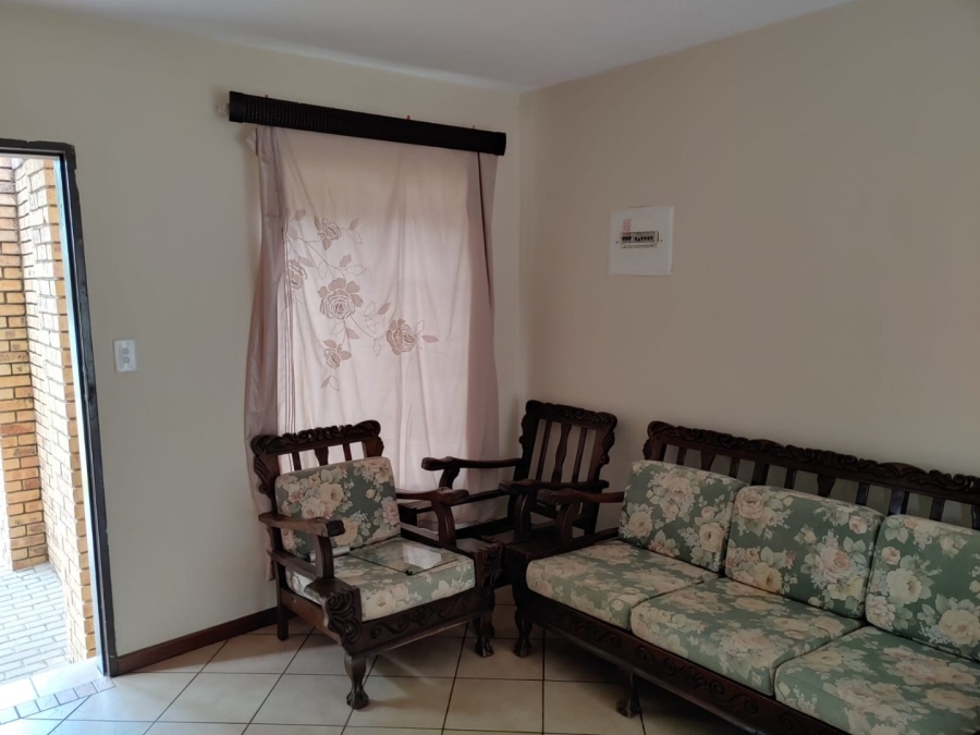 2 Bedroom Property for Sale in Highveld Gauteng