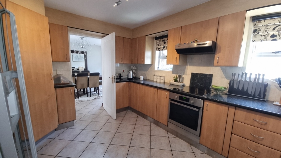 4 Bedroom Property for Sale in Brentwood Gauteng