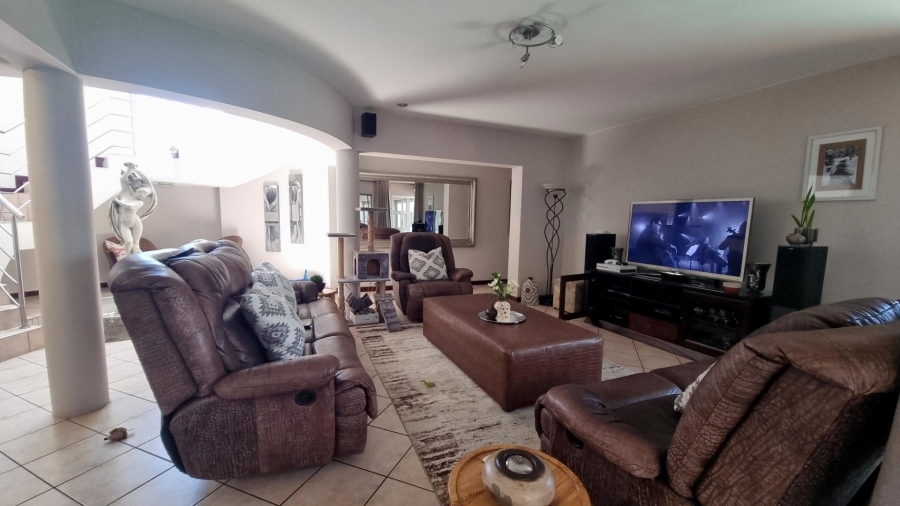 4 Bedroom Property for Sale in Brentwood Gauteng