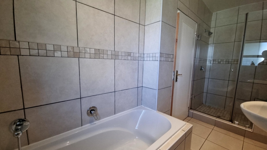 4 Bedroom Property for Sale in Brentwood Gauteng