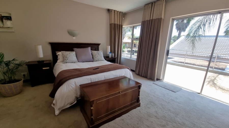 4 Bedroom Property for Sale in Brentwood Gauteng