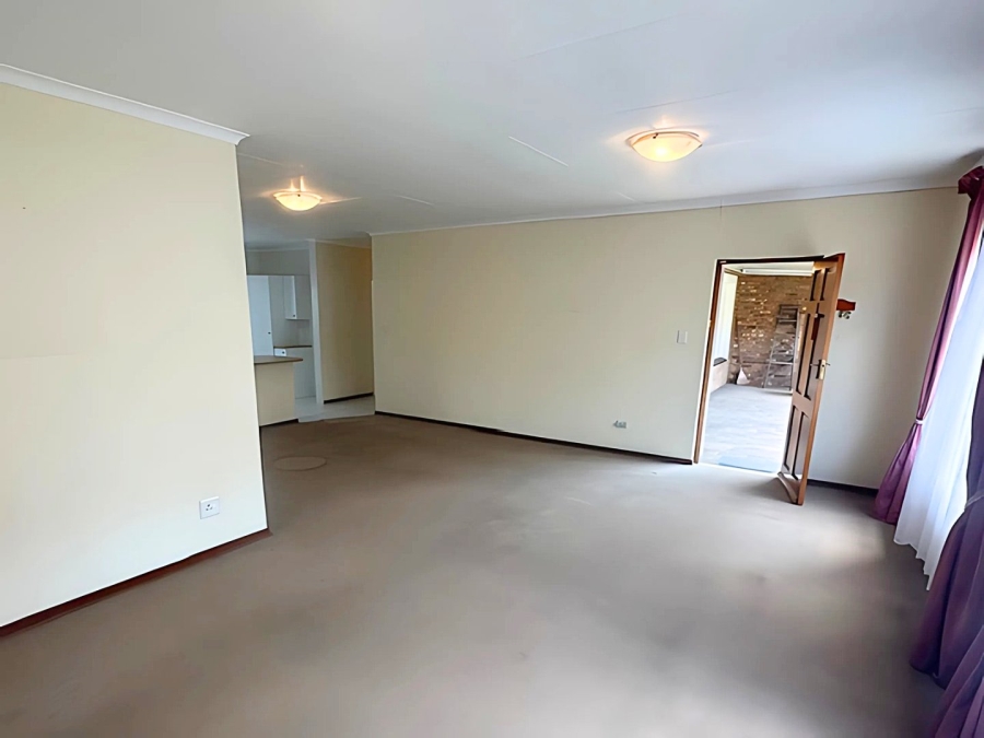 2 Bedroom Property for Sale in Wilro Park Gauteng