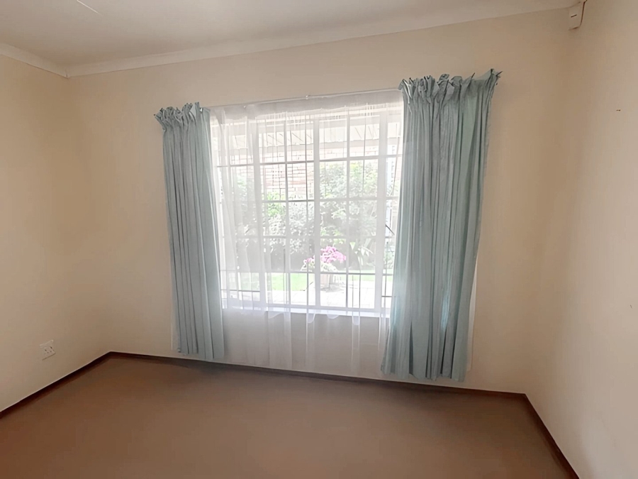 2 Bedroom Property for Sale in Wilro Park Gauteng