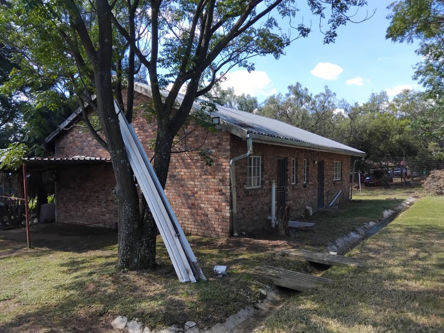 To Let 2 Bedroom Property for Rent in Glen Austin Gauteng