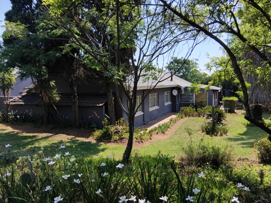 To Let 3 Bedroom Property for Rent in Glen Austin Gauteng