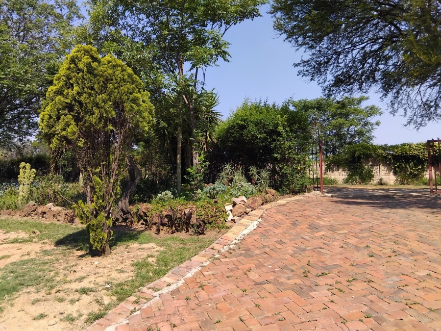 To Let 3 Bedroom Property for Rent in Glen Austin Gauteng