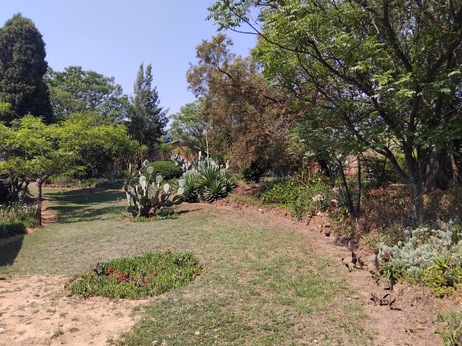 To Let 3 Bedroom Property for Rent in Glen Austin Gauteng