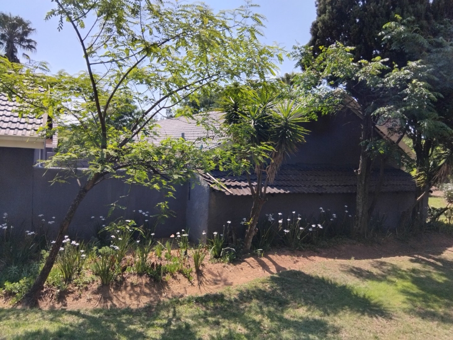 To Let 3 Bedroom Property for Rent in Glen Austin Gauteng
