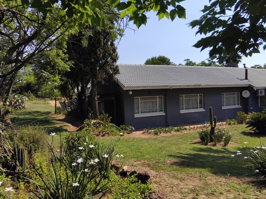 To Let 3 Bedroom Property for Rent in Glen Austin Gauteng