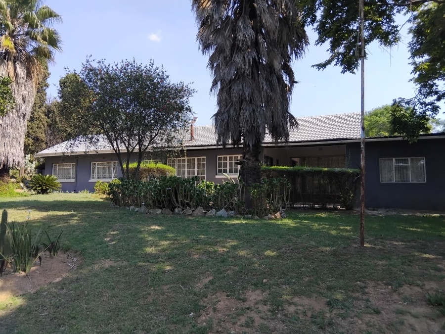 To Let 3 Bedroom Property for Rent in Glen Austin Gauteng