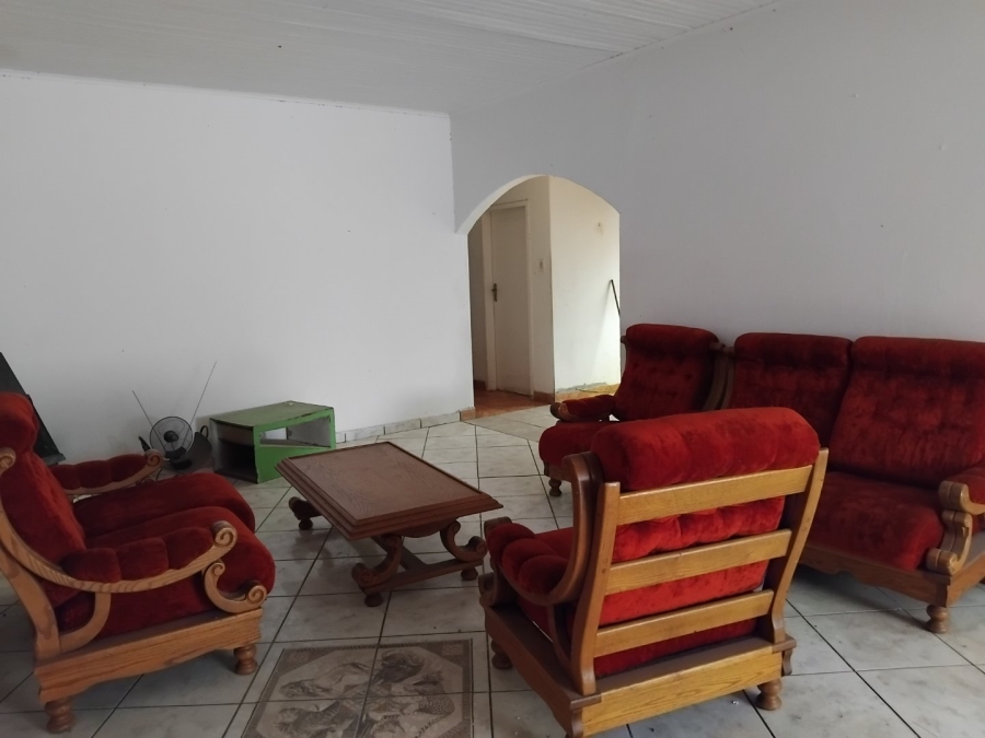 To Let 3 Bedroom Property for Rent in Glen Austin Gauteng