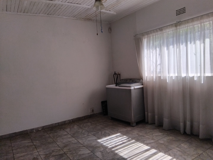 To Let 3 Bedroom Property for Rent in Glen Austin Gauteng