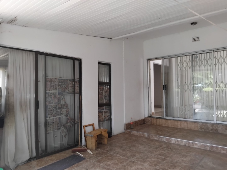 To Let 3 Bedroom Property for Rent in Glen Austin Gauteng