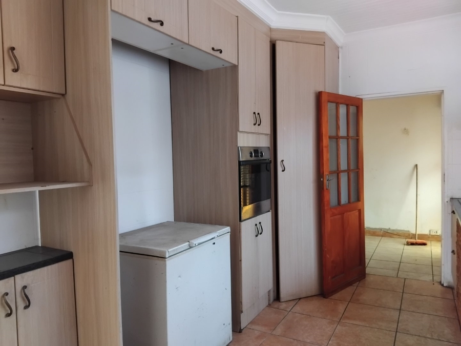 To Let 3 Bedroom Property for Rent in Glen Austin Gauteng
