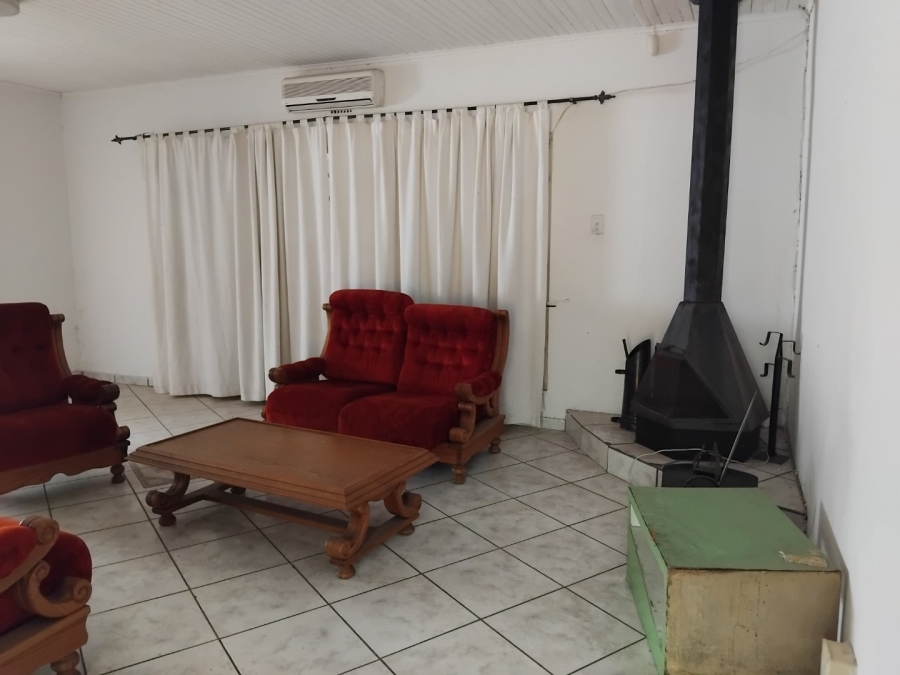 To Let 3 Bedroom Property for Rent in Glen Austin Gauteng