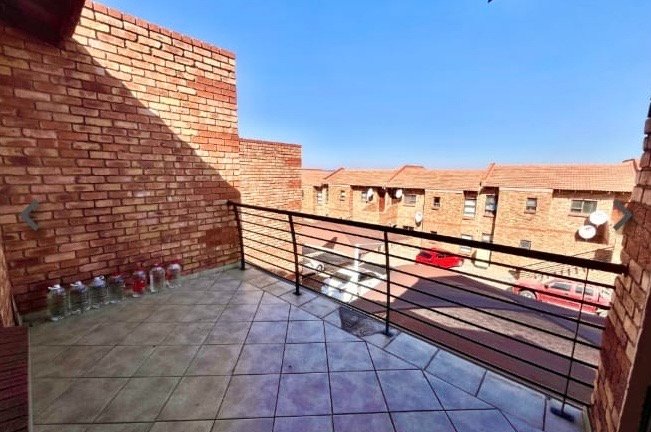 2 Bedroom Property for Sale in Naturena Gauteng