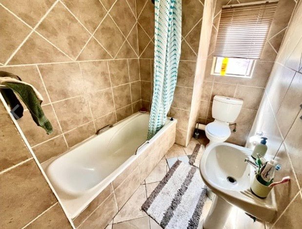 2 Bedroom Property for Sale in Naturena Gauteng