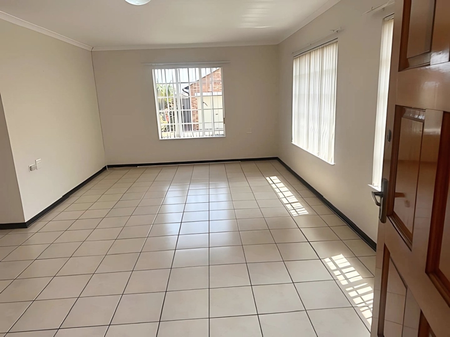 2 Bedroom Property for Sale in Wilro Park Gauteng