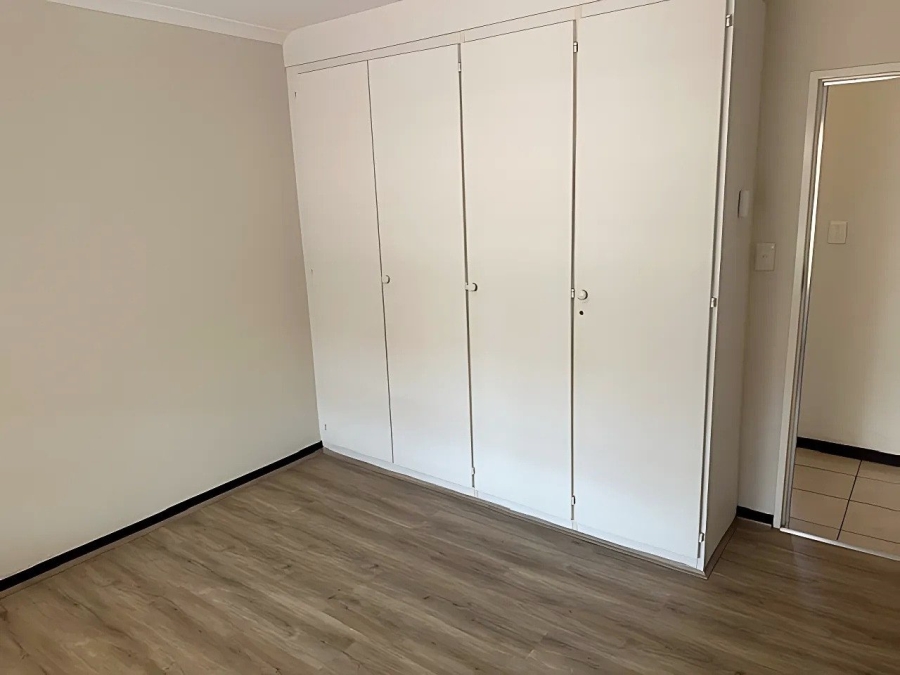 2 Bedroom Property for Sale in Wilro Park Gauteng