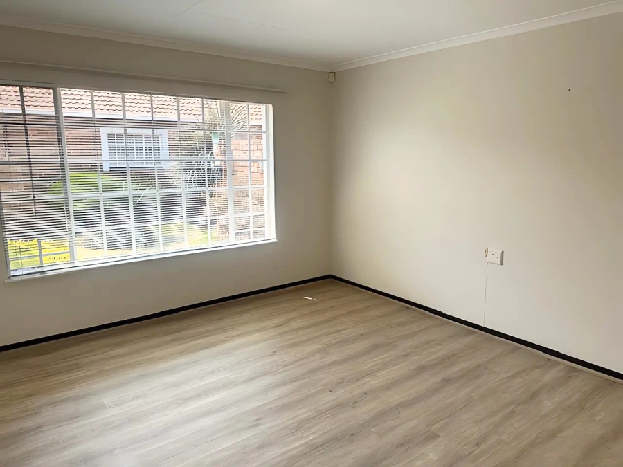 2 Bedroom Property for Sale in Wilro Park Gauteng