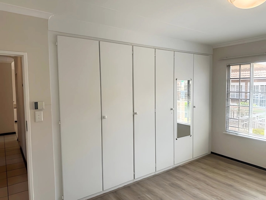 2 Bedroom Property for Sale in Wilro Park Gauteng