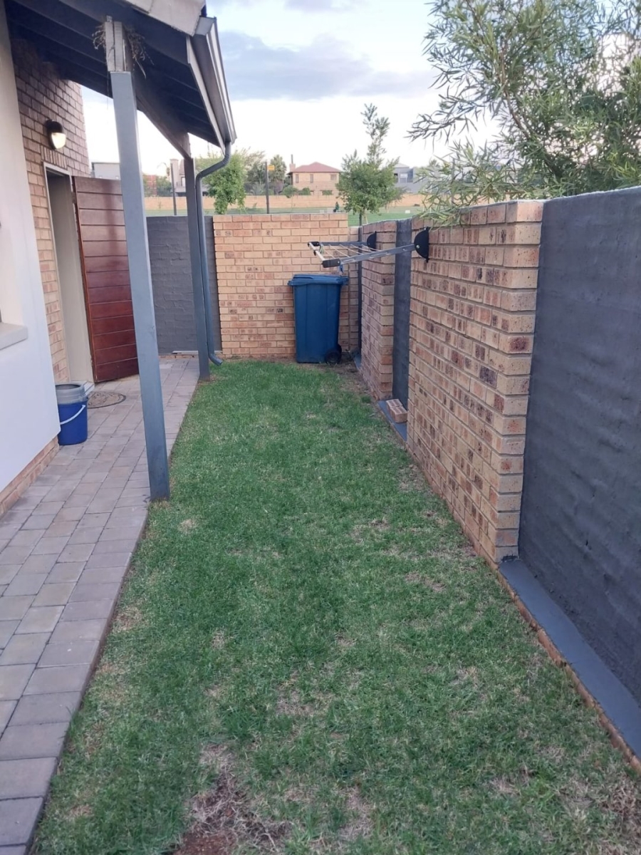 3 Bedroom Property for Sale in Amberfield Gauteng
