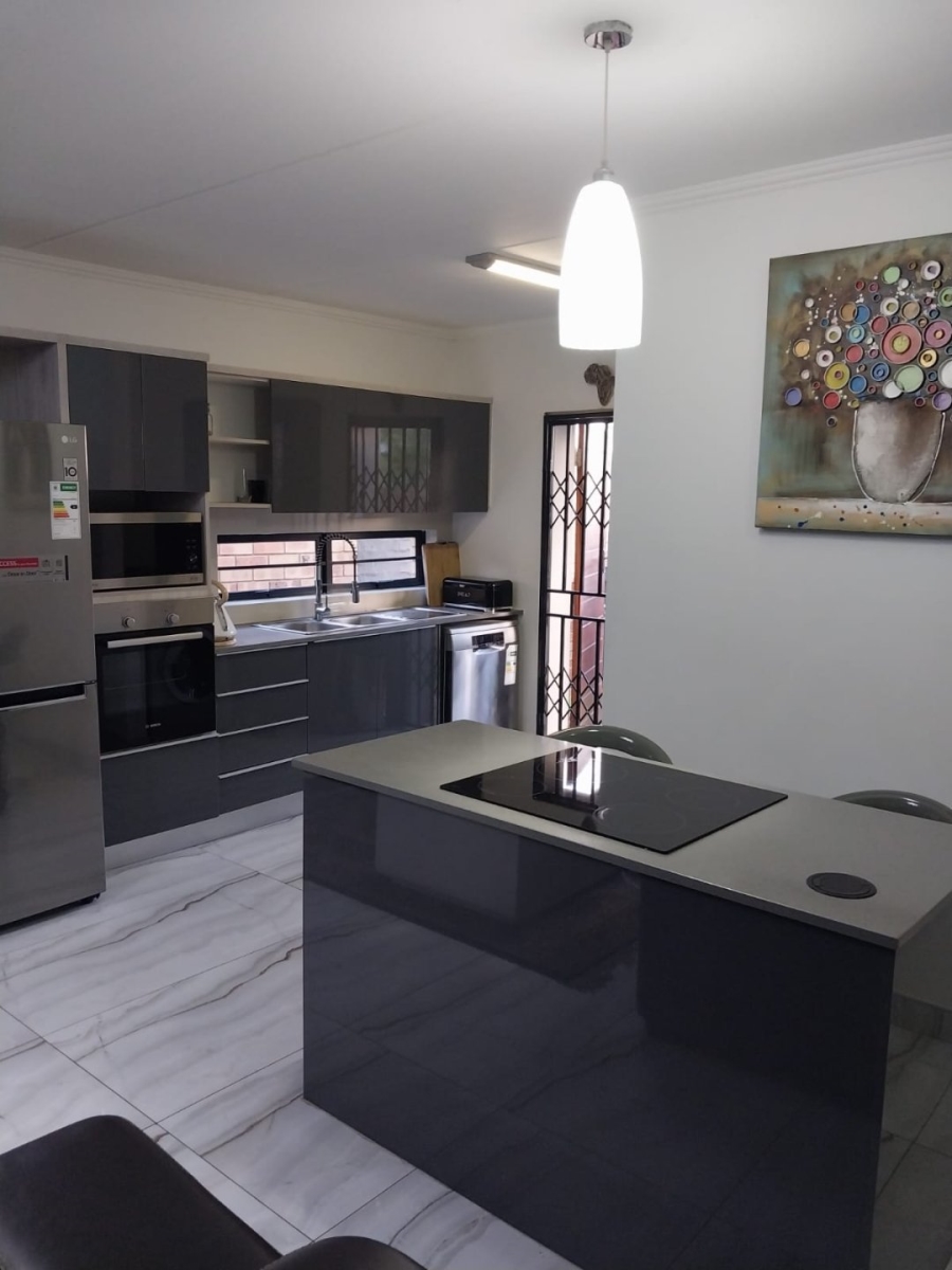 3 Bedroom Property for Sale in Amberfield Gauteng