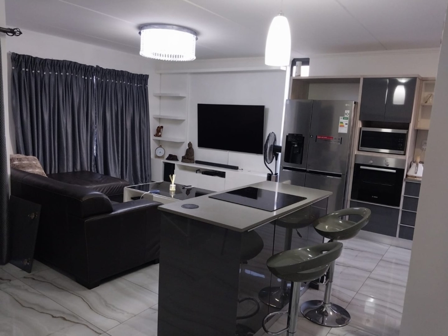 3 Bedroom Property for Sale in Amberfield Gauteng