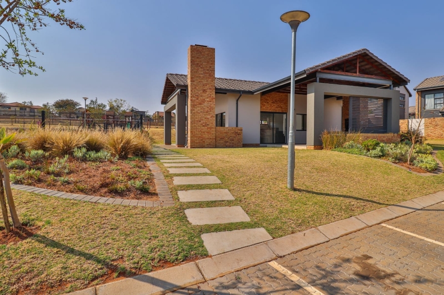 3 Bedroom Property for Sale in Amberfield Gauteng
