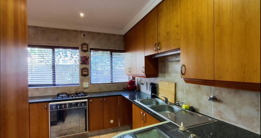 3 Bedroom Property for Sale in Greenstone Hill Gauteng