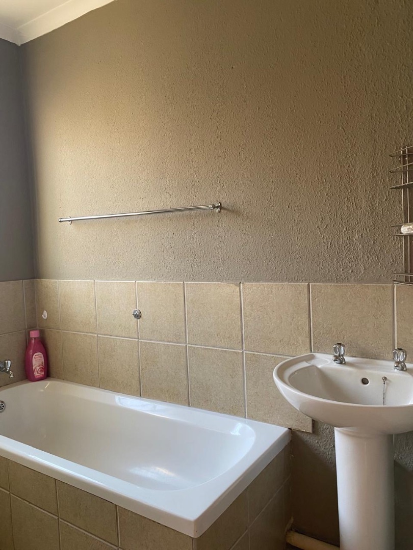 To Let 3 Bedroom Property for Rent in Nellmapius Gauteng