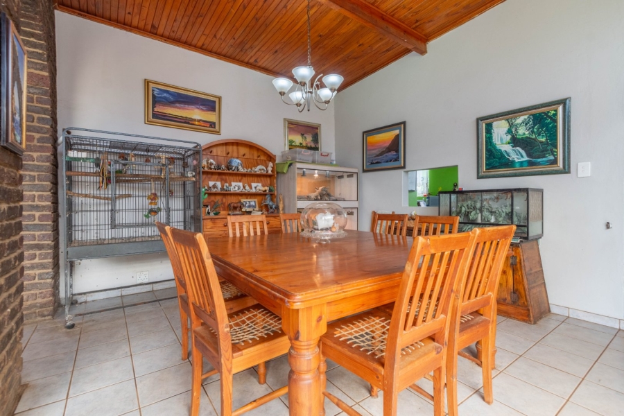 6 Bedroom Property for Sale in Bredell Gauteng