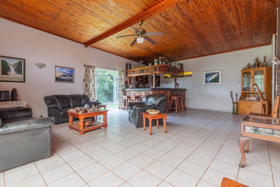 6 Bedroom Property for Sale in Bredell Gauteng