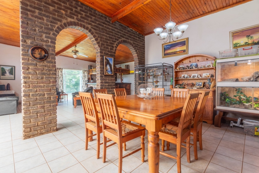 6 Bedroom Property for Sale in Bredell Gauteng