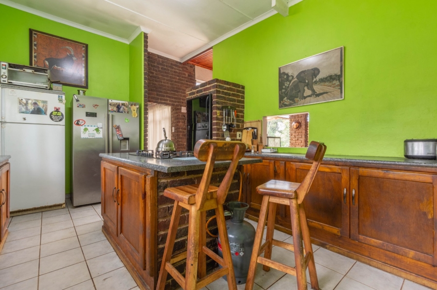 6 Bedroom Property for Sale in Bredell Gauteng