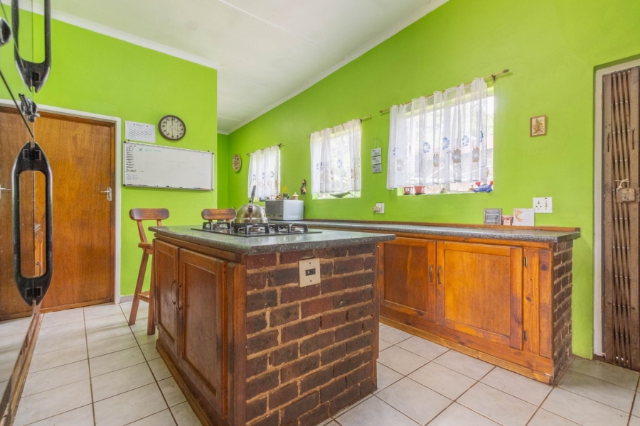 6 Bedroom Property for Sale in Bredell Gauteng