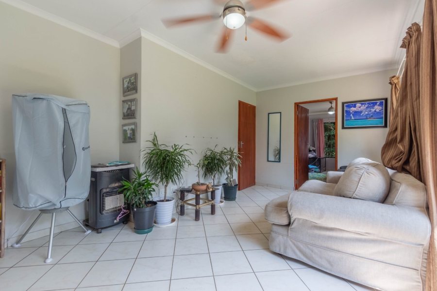6 Bedroom Property for Sale in Bredell Gauteng