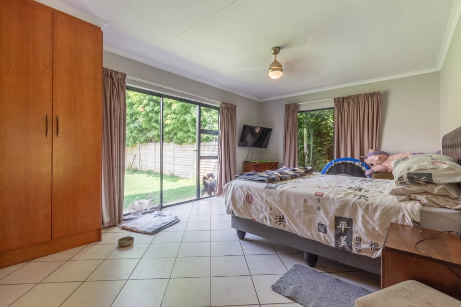 6 Bedroom Property for Sale in Bredell Gauteng