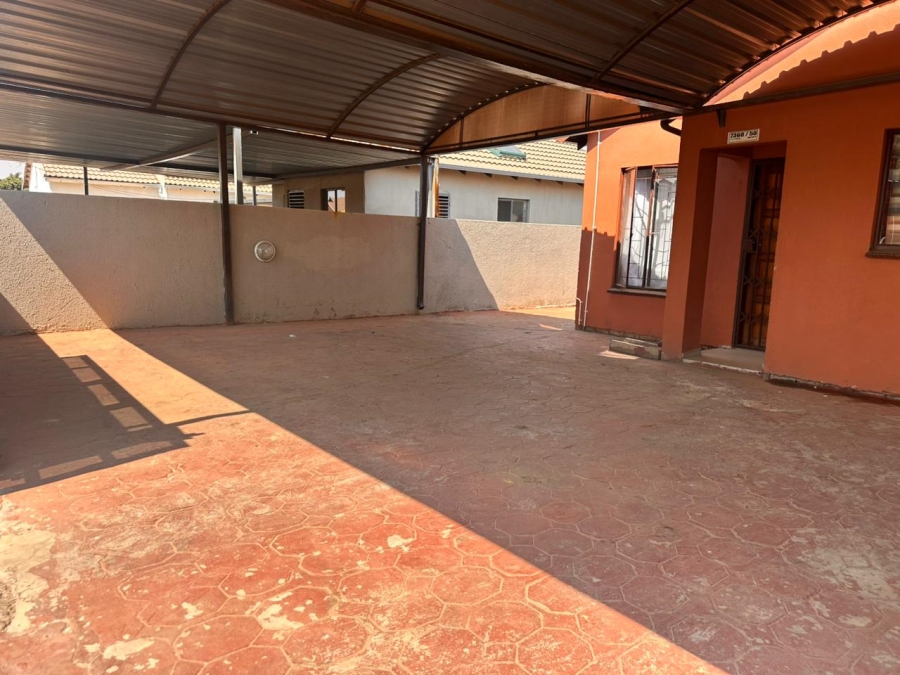 2 Bedroom Property for Sale in Soshanguve East Ext 3 Gauteng