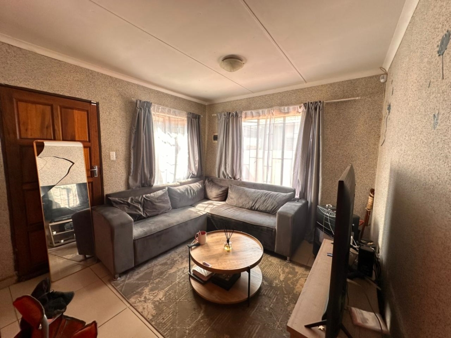 2 Bedroom Property for Sale in Soshanguve East Ext 3 Gauteng