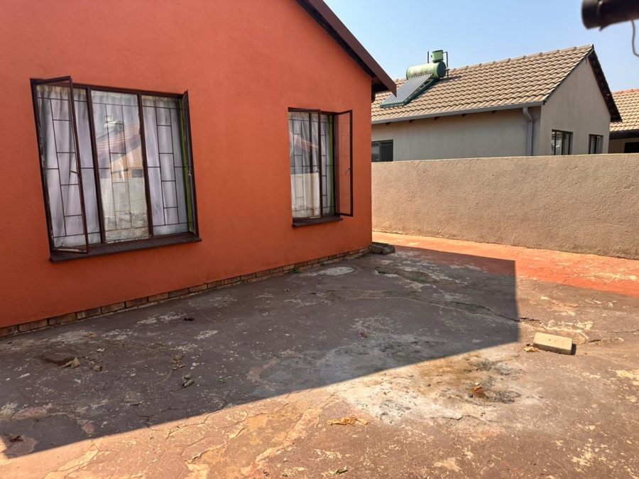 2 Bedroom Property for Sale in Soshanguve East Ext 3 Gauteng