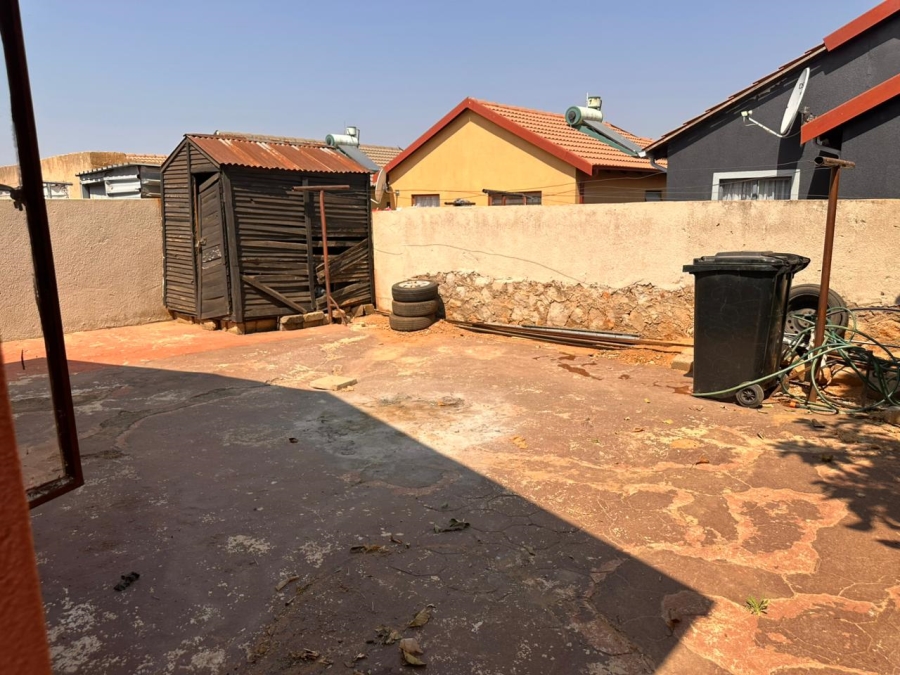 2 Bedroom Property for Sale in Soshanguve East Ext 3 Gauteng
