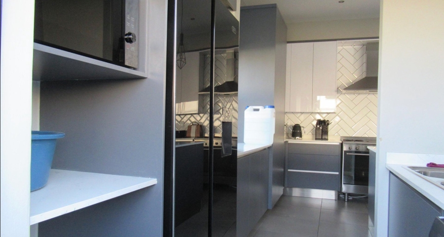 3 Bedroom Property for Sale in Olivedale Gauteng