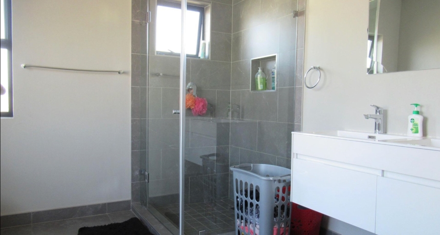 3 Bedroom Property for Sale in Olivedale Gauteng