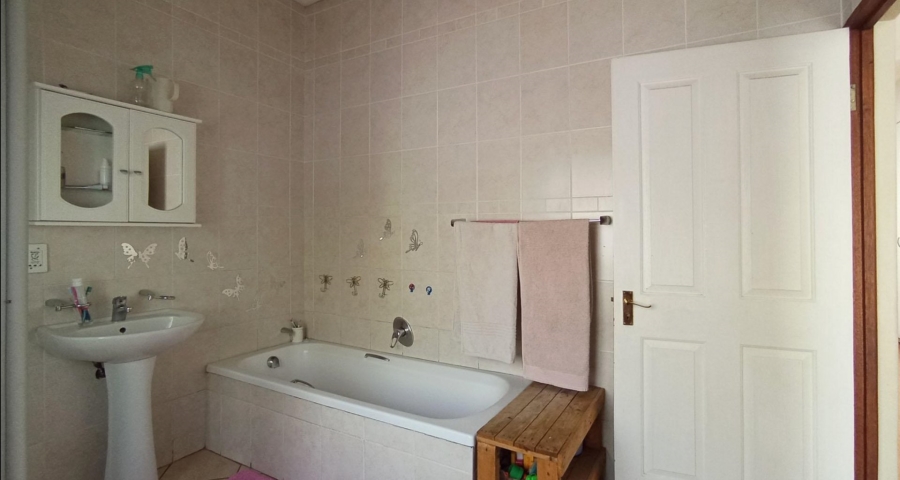 3 Bedroom Property for Sale in Amberfield Valley Gauteng
