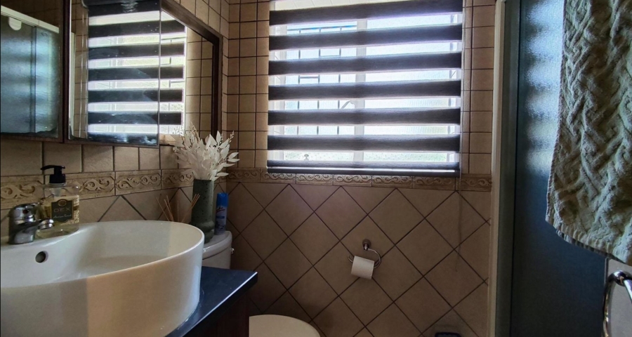 5 Bedroom Property for Sale in Weltevreden Park Gauteng